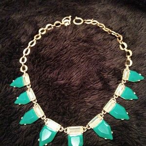 Stella and Dot Emerald color stone necklace